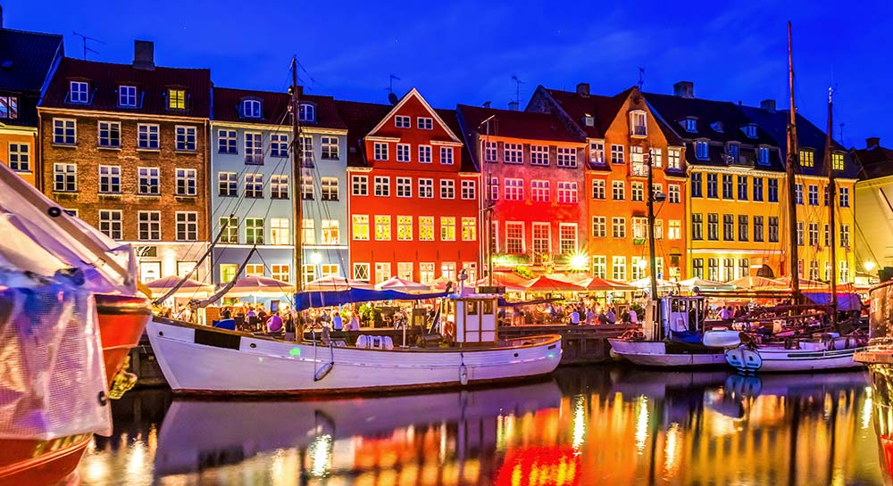 Tag til Nyhavn - en historisk perle i København