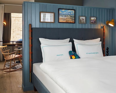 25hours Hotel Paper Island