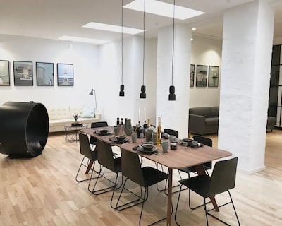 ★186m2 Best Location city LUXURY 5★ Prof Cleaning★