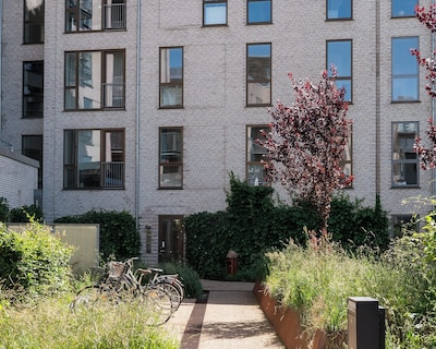 Beach Gardens 46 By Daniel&jacobs