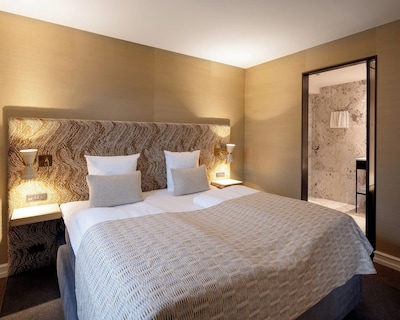 50c90394bf31da097f3f8c459c740f8cf4d013e559902a8f6c841419611b