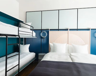 55df57106b6dc56052b6e7b75f629de5f700c07a5ffd5f2d5fdfc174d250