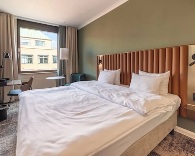 e9594682feef782e463e4bae7b039bbcbf62d7d8fc08dd18ddb6be79f002